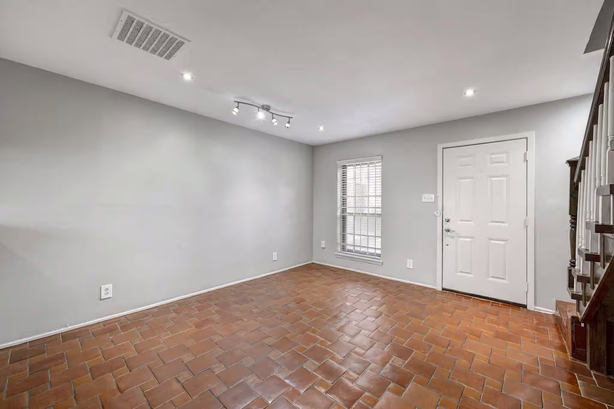 Photo 3 of 1205 Autrey Street 15, Houston, TX