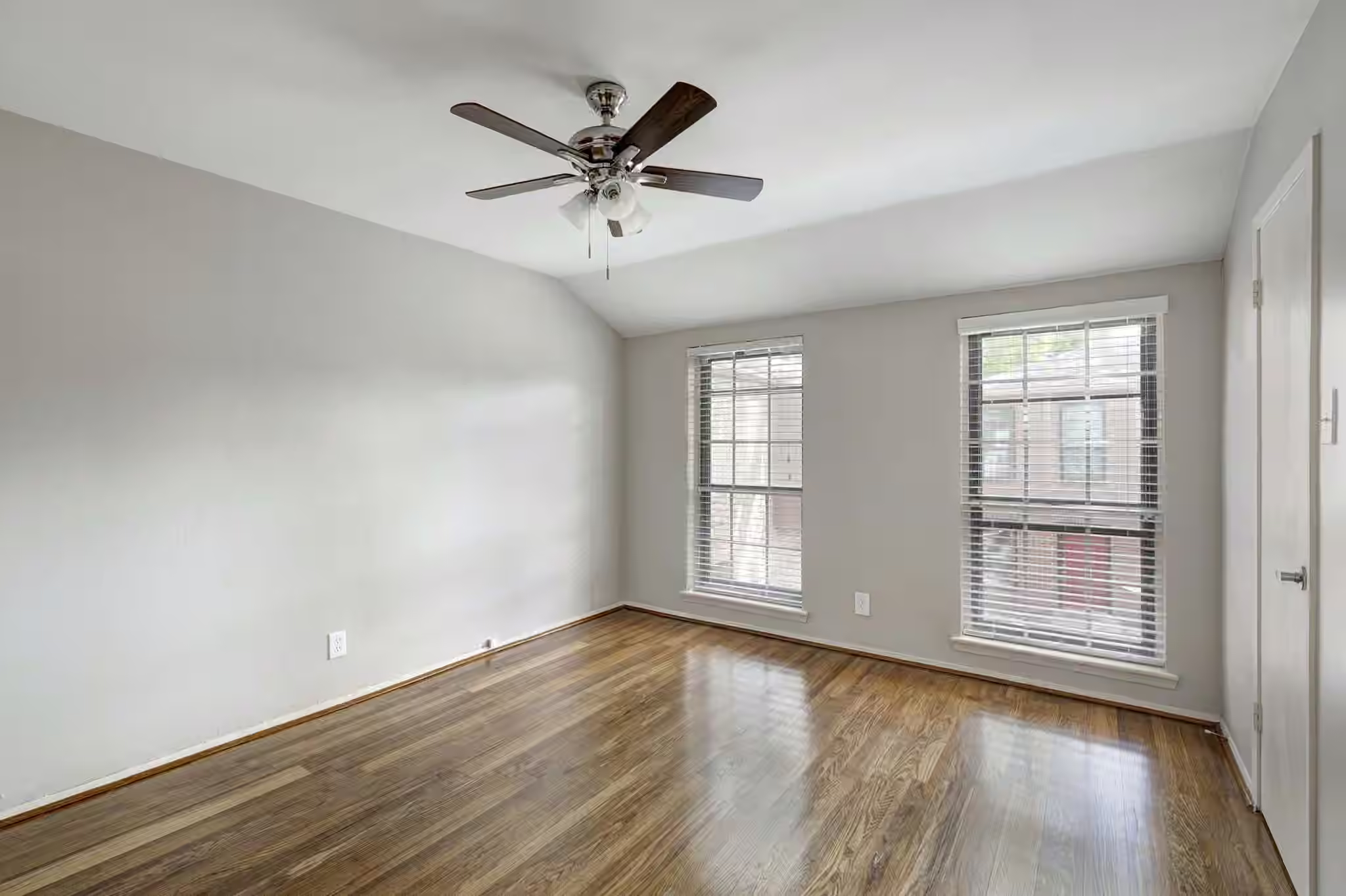 Photo 7 of 1205 Autrey Street 15, Houston, TX