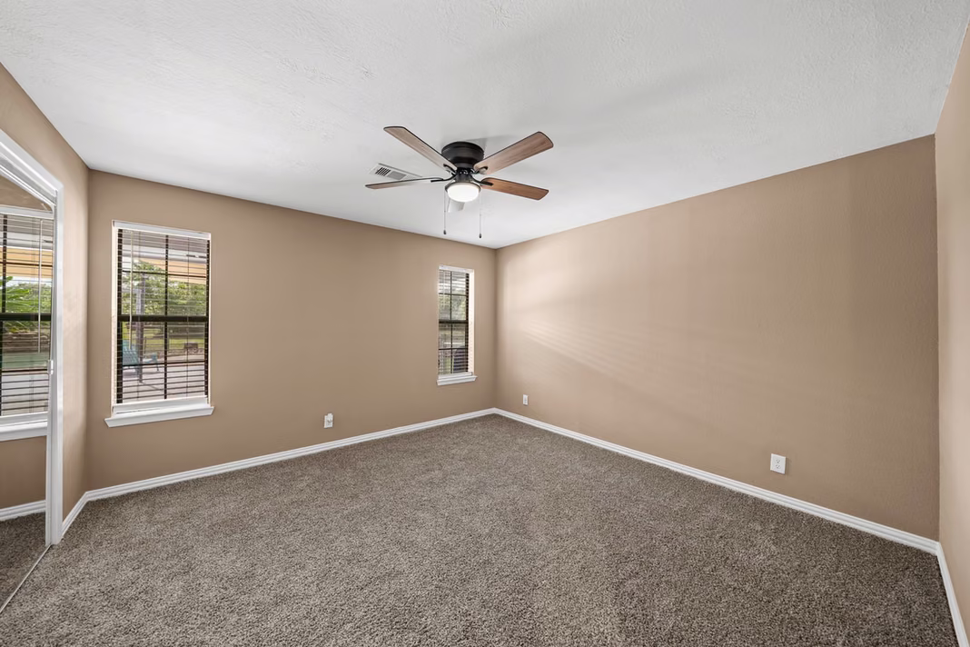 Photo 6 of 4435 S Tower Road, Santa Fe, TX