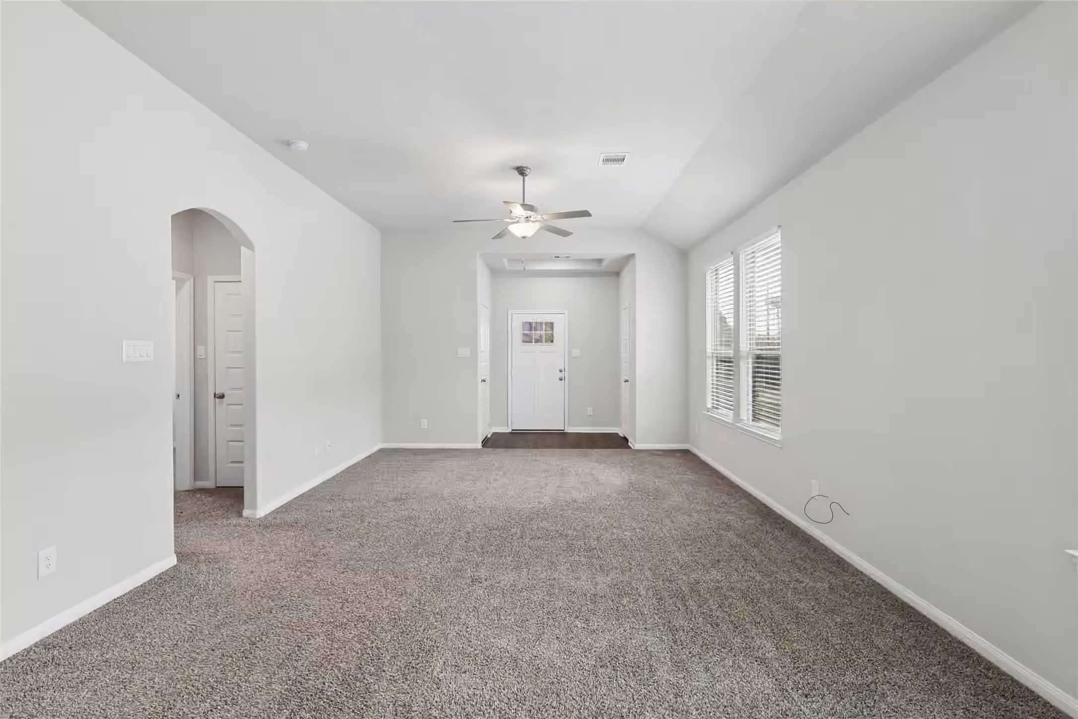 Photo 6 of 111 Tejas Village Parkway, Beasley, TX