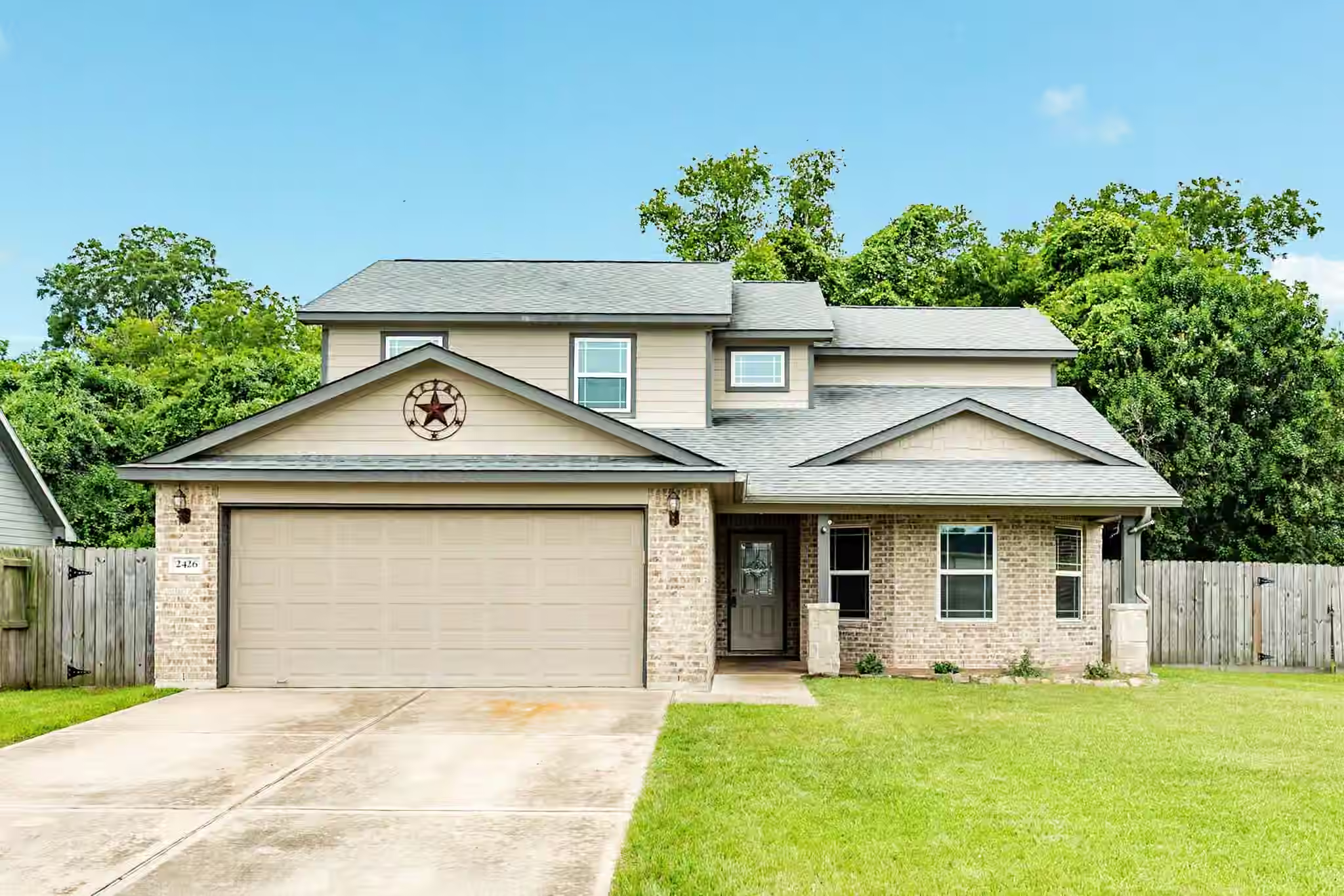 Photo of 2426 Ridgewood Drive, West Columbia, TX