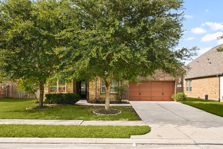 Photo 4 of 20611 Stonetrail Road, Richmond, TX