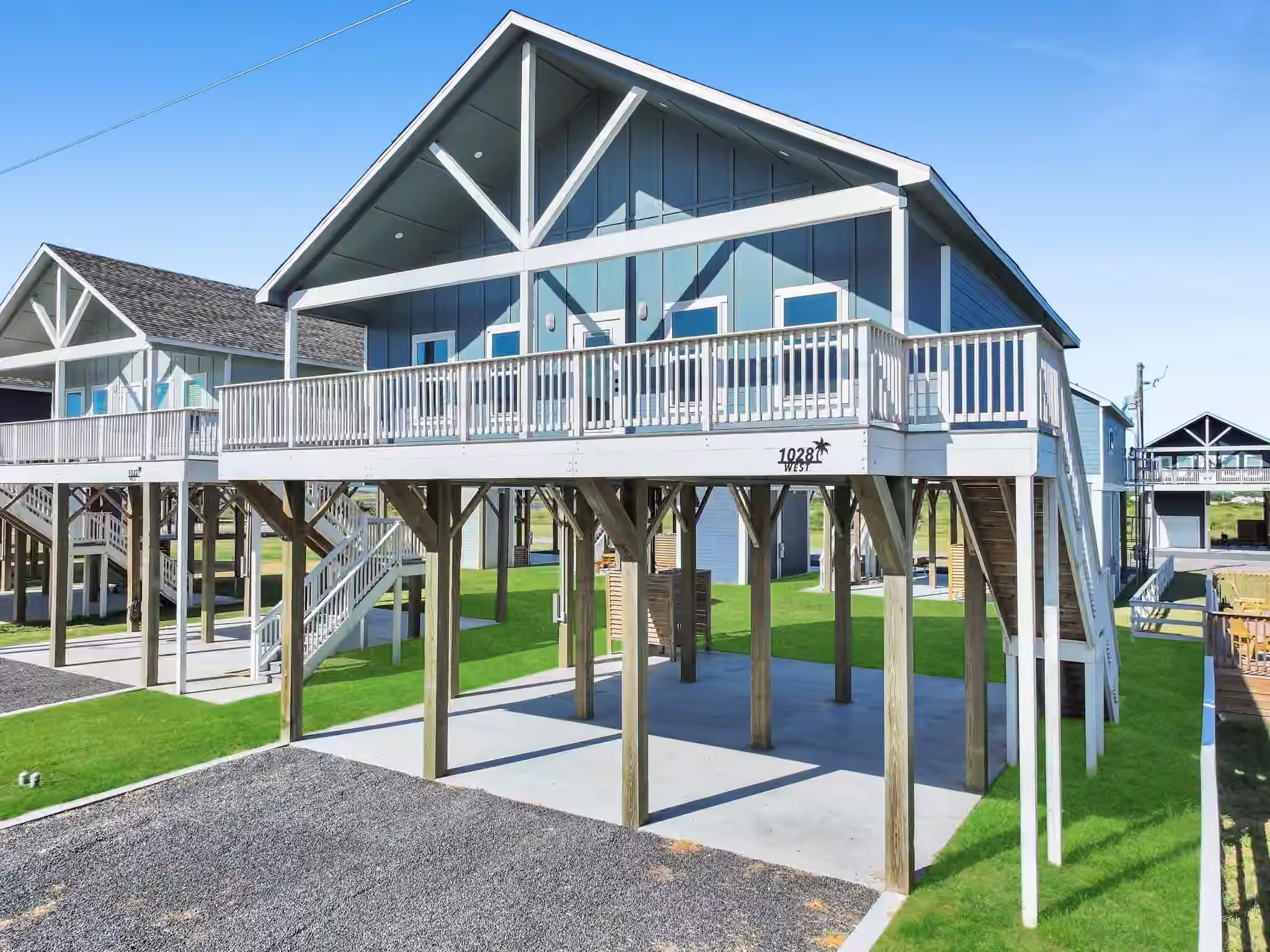 Photo of 1028 Sunset Circle W, Crystal Beach, TX