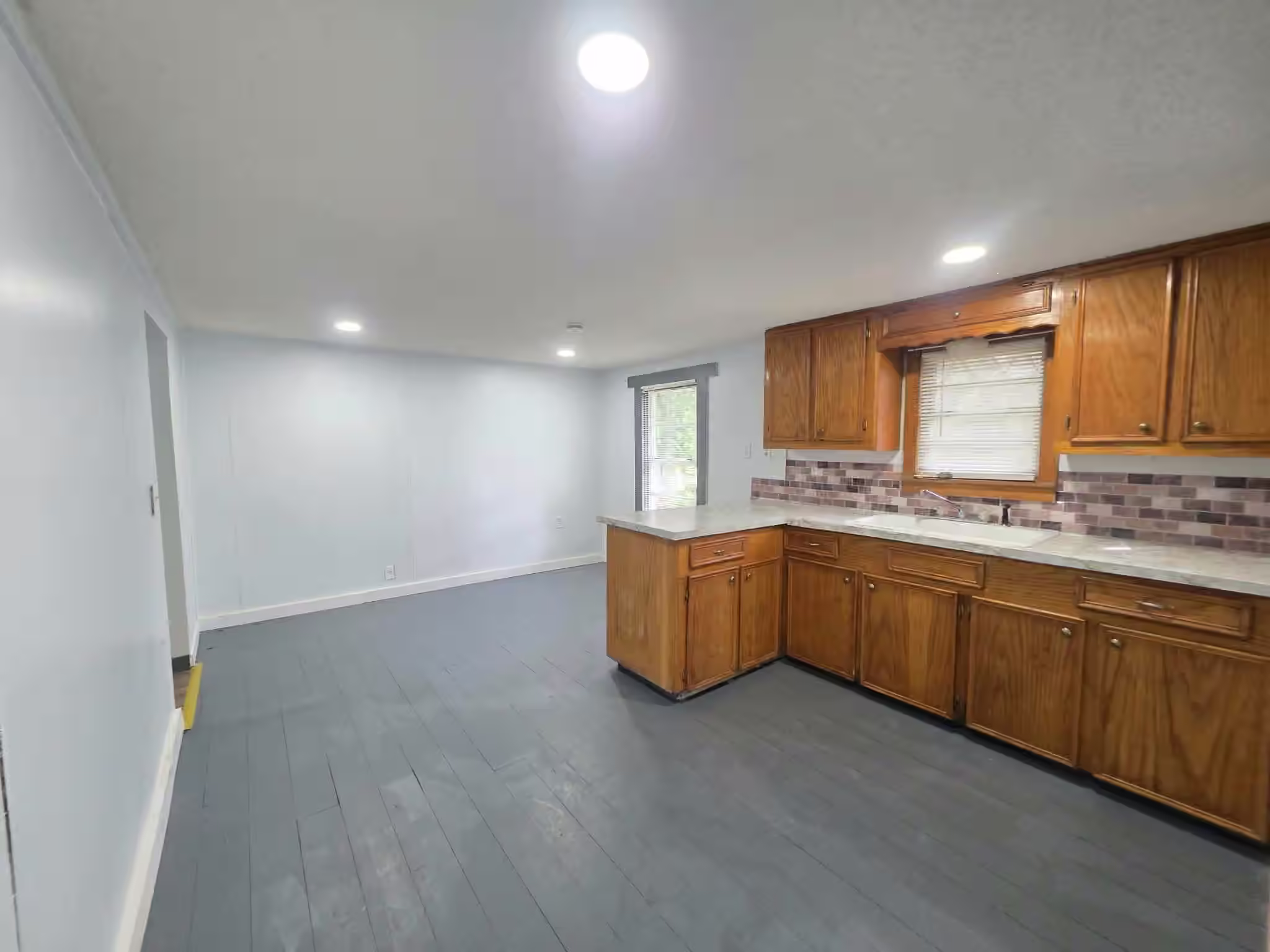 Photo 4 of 3222 Nolan Avenue, Bay City, TX