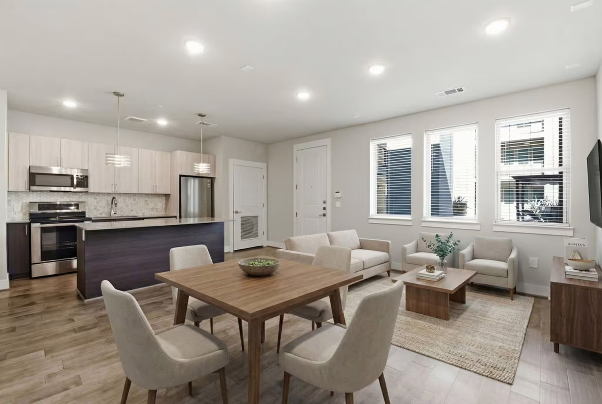 Photo 2 of 4819 Caroline Street 103, Houston, TX
