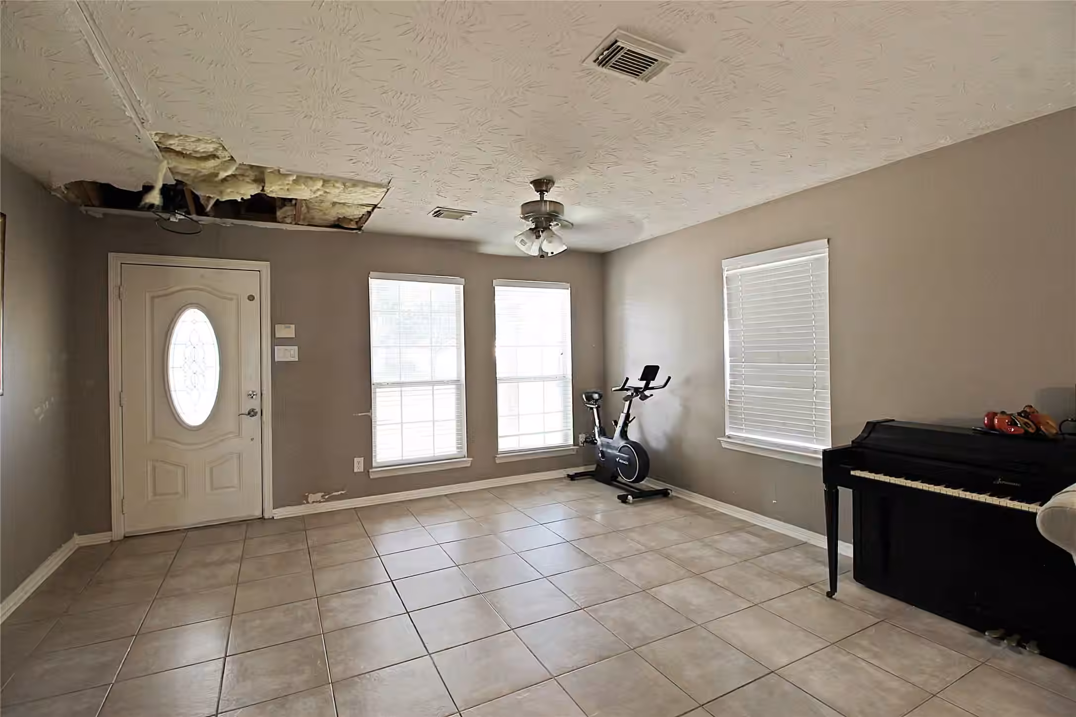Photo 5 of 21711 Manor Court Drive, Katy, TX