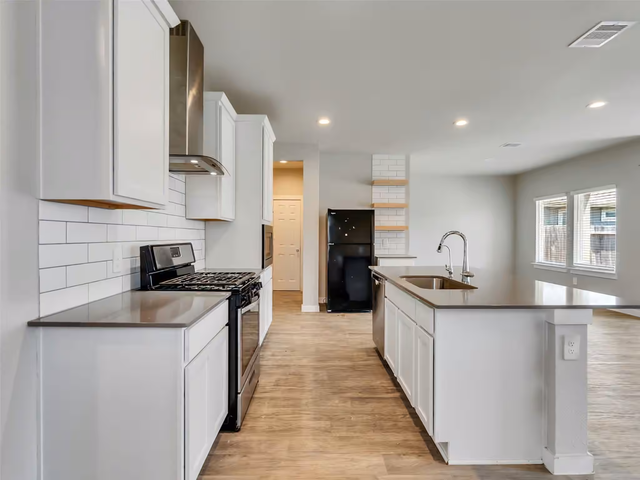 Photo 6 of 2908 Chase Cross Lane, Houston, TX