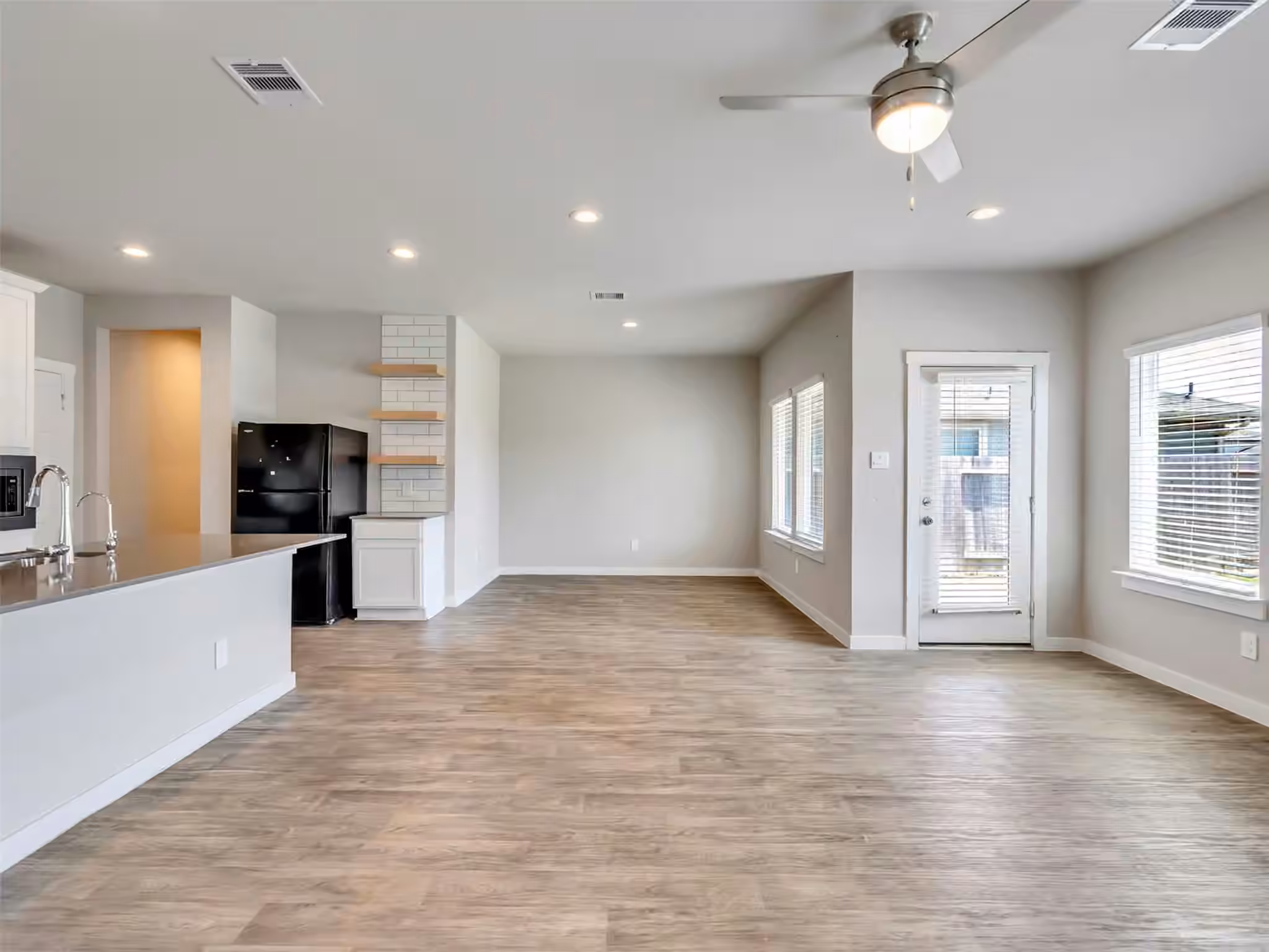 Photo 7 of 2908 Chase Cross Lane, Houston, TX