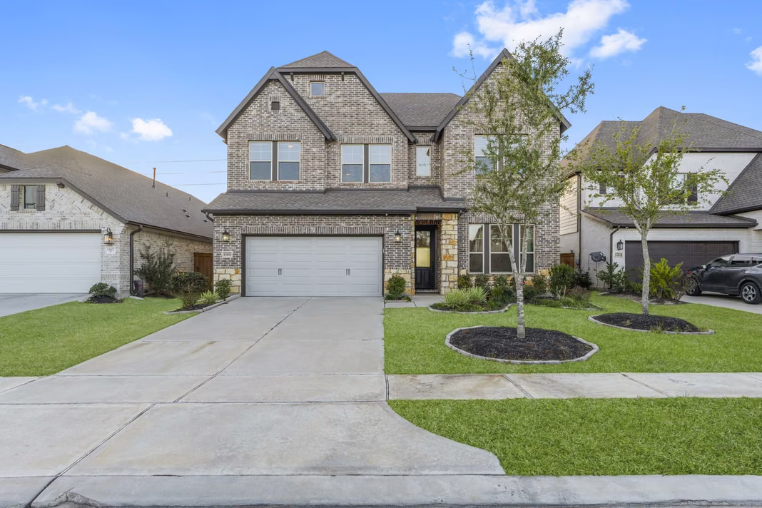 Photo 2 of 13811 Via Toluca Trail, Cypress, TX