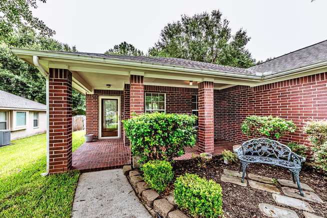 Photo 6 of 273 Sunset Path S, Conroe, TX