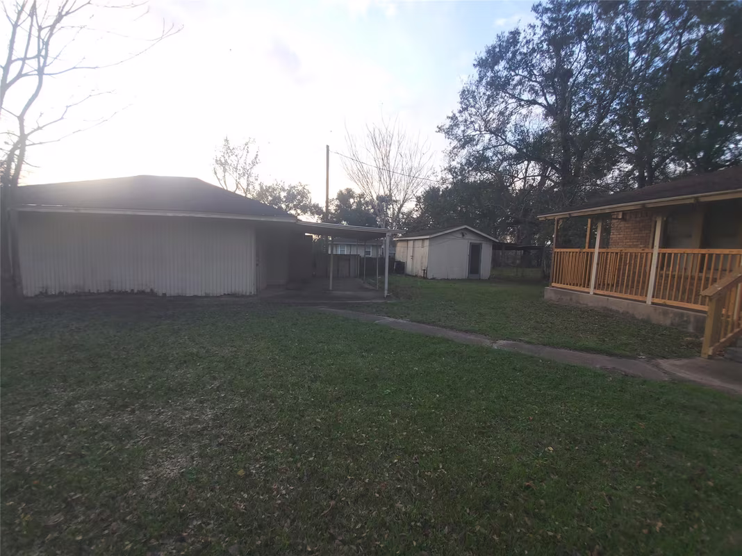 Photo 6 of 1233 Caldwell Road, Angleton, TX