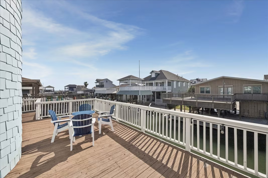 Photo 4 of 16533 Barbados Way, Jamaica Beach, TX