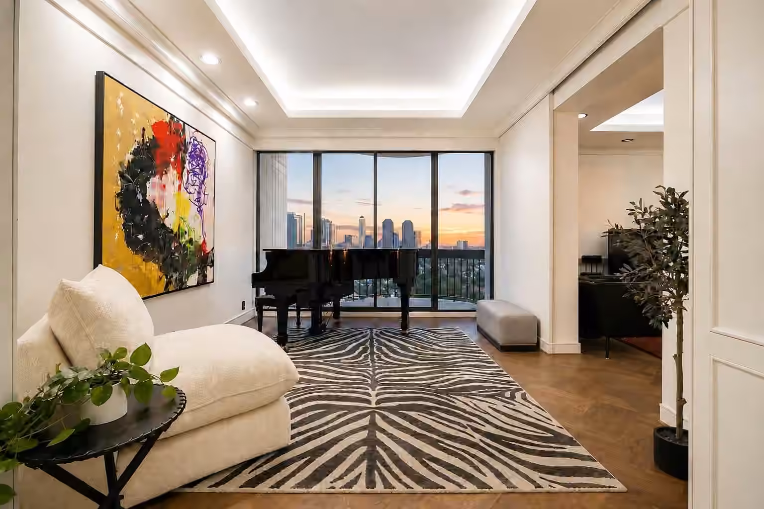 Photo of 5001 WOODWAY Drive PH2, Houston, TX