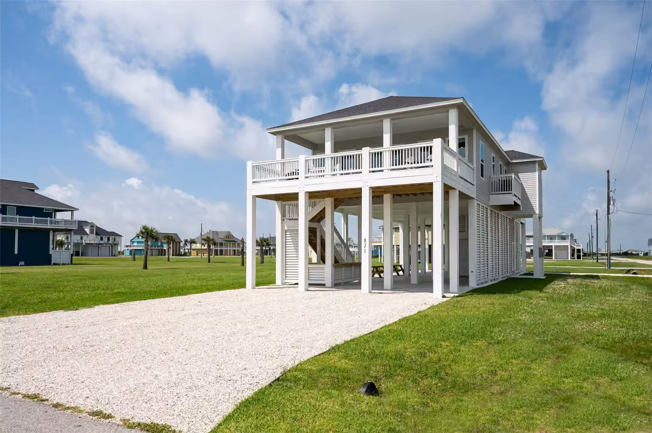 Photo 6 of 821 Casa Drive, Crystal Beach, TX