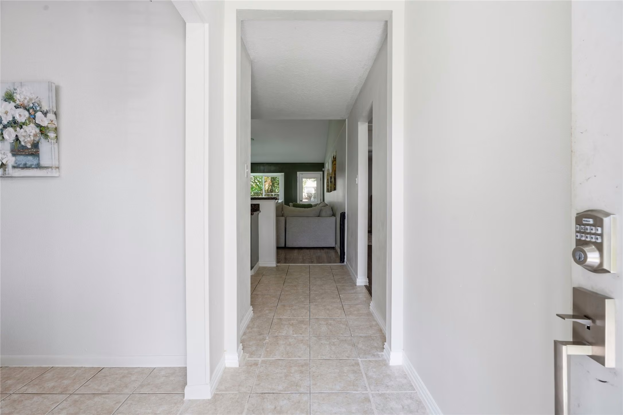 Photo 4 of 4850 Kentington Drive, Alvin, TX