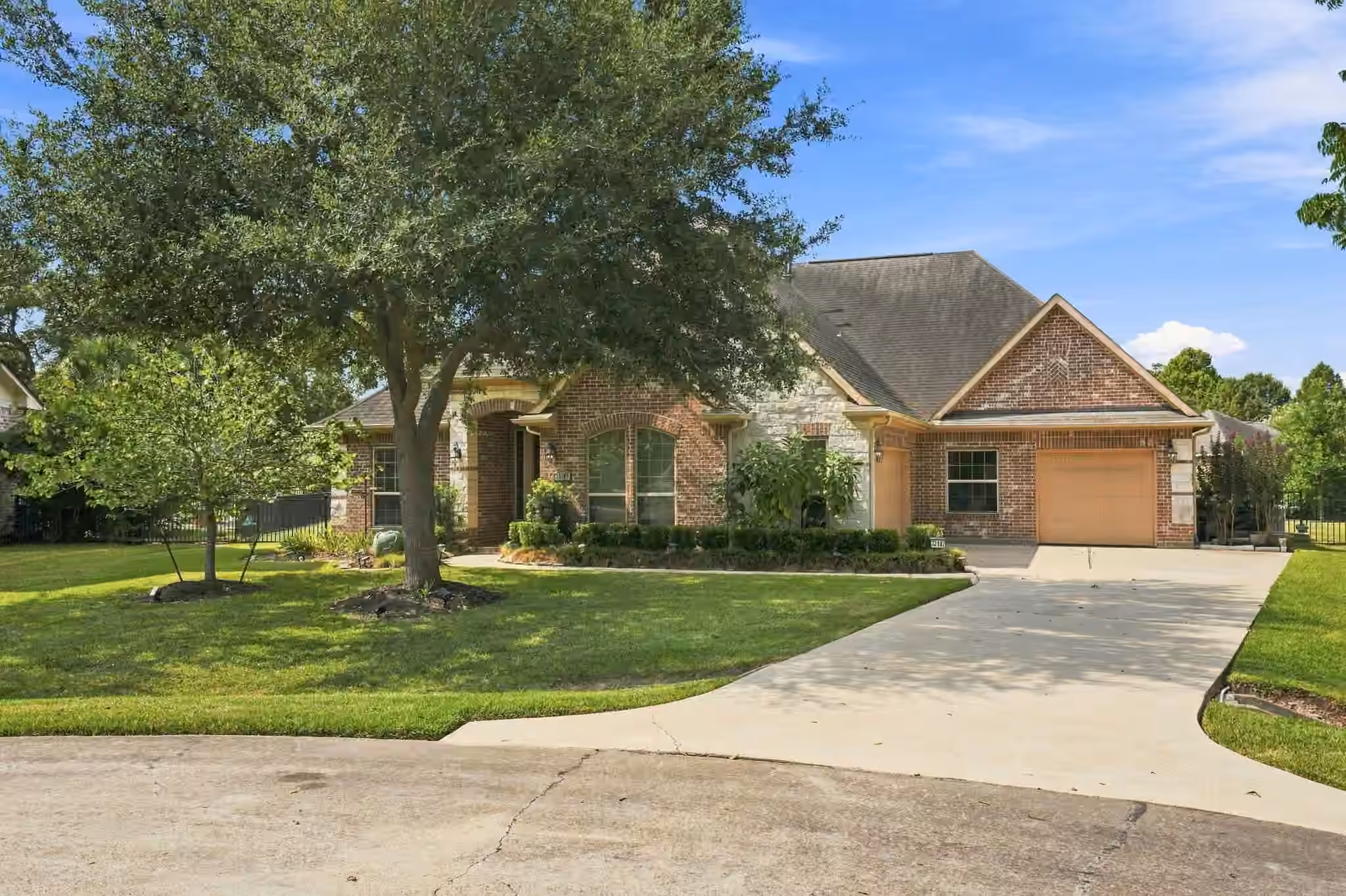 Photo 2 of 33107 Whickham Circle, Fulshear, TX