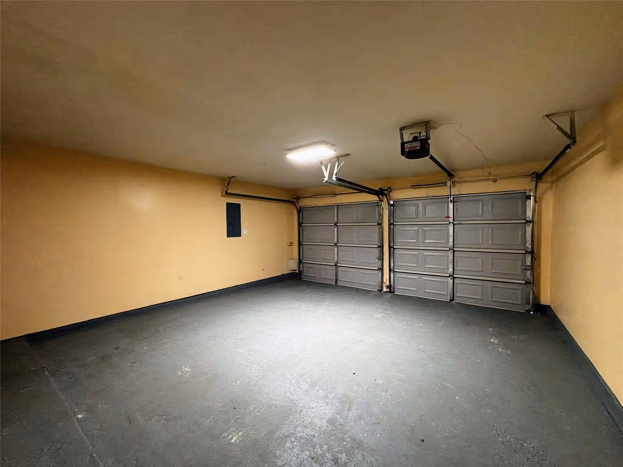 Photo 4 of 6903 Renata Circle, Houston, TX