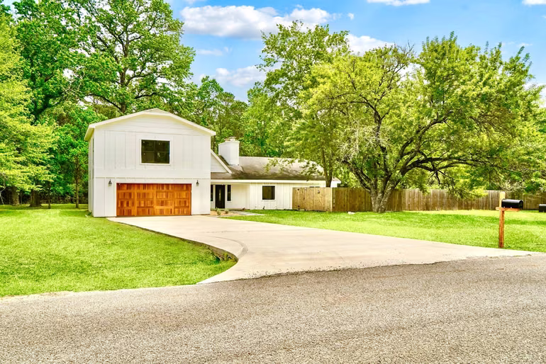 Photo of 32606 Glenda Drive, Magnolia, TX