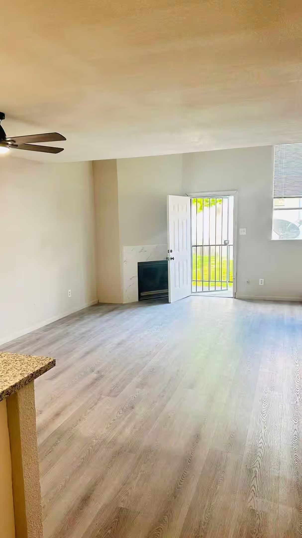 Photo 4 of 10001 Westpark Drive 86, Houston, TX