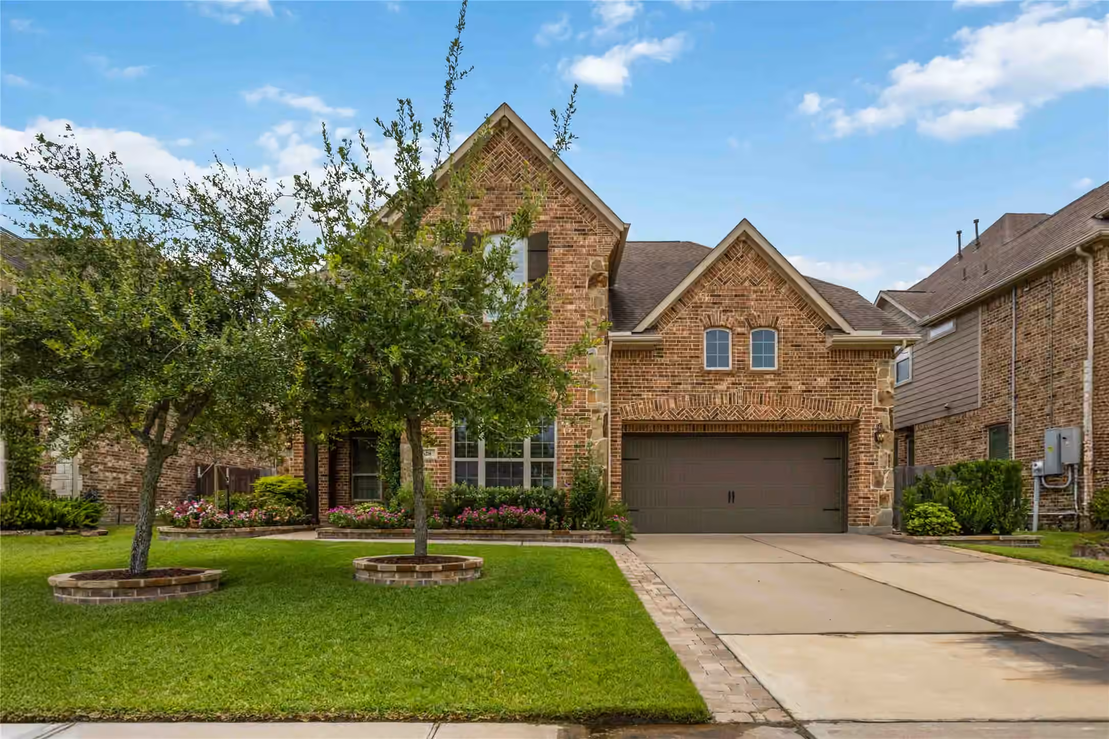 Photo of 1628 Longwood Glen Lane, Friendswood, TX