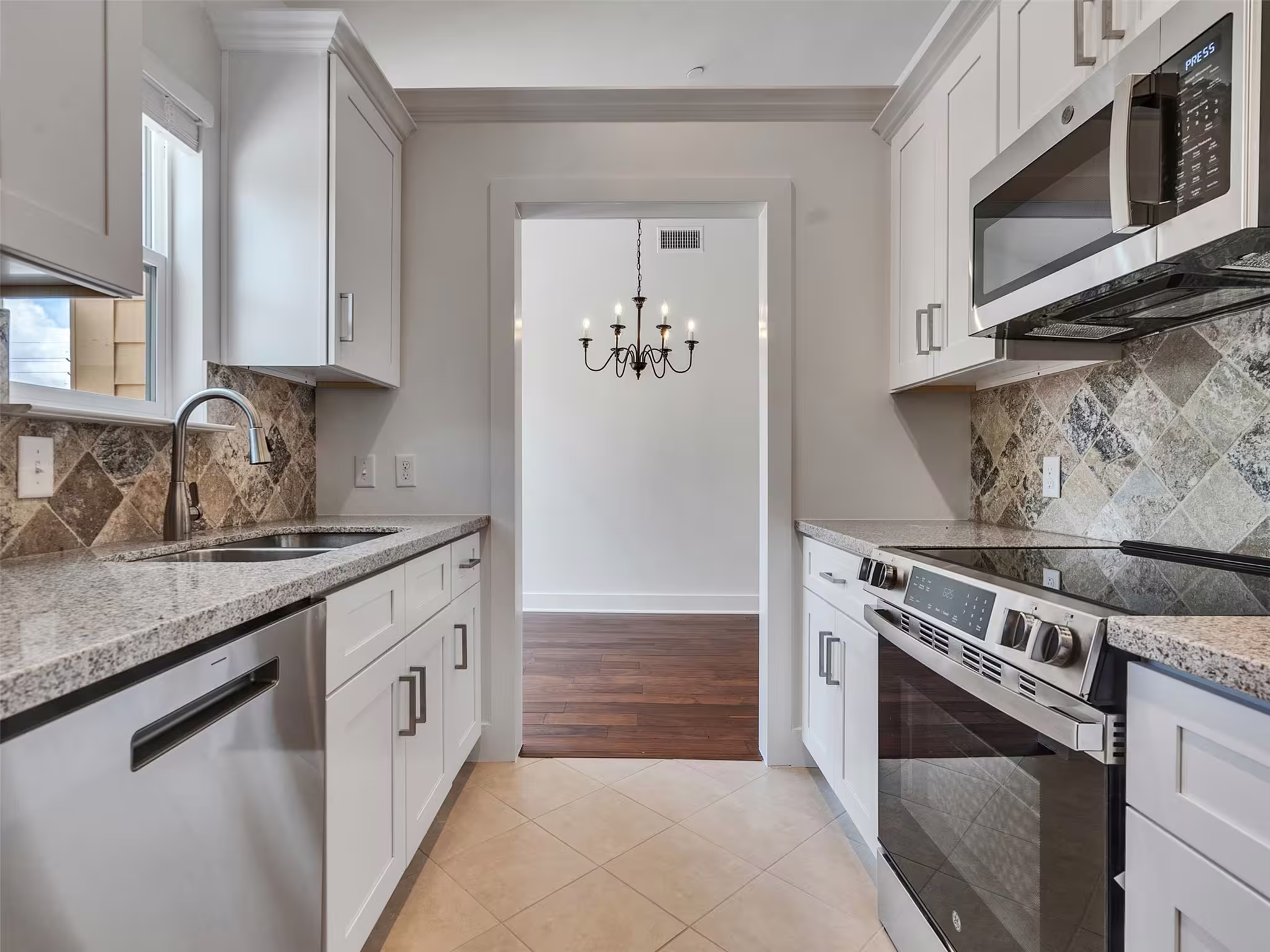 Photo 6 of 2829 Timmons Lane 204, Houston, TX