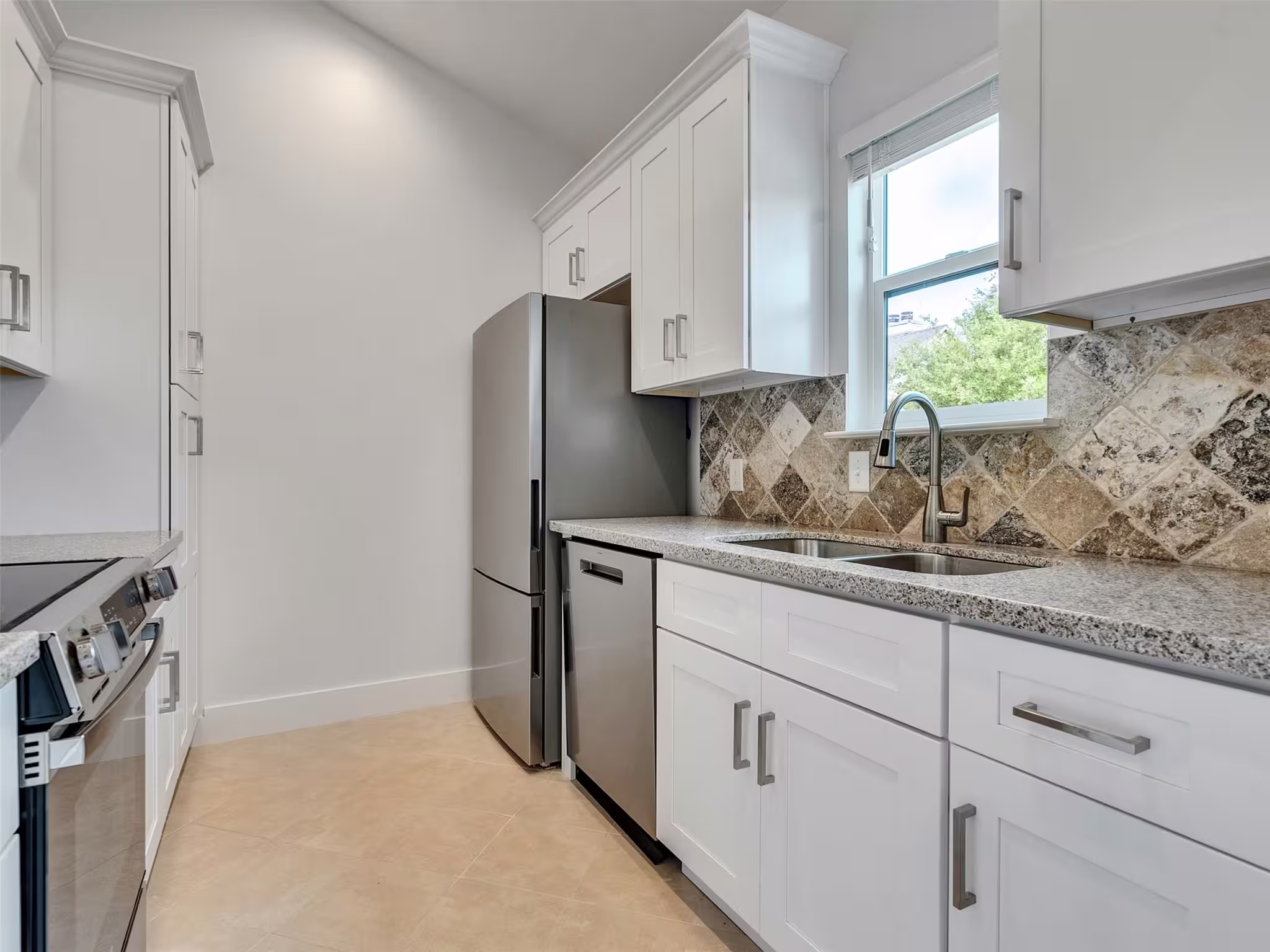 Photo 7 of 2829 Timmons Lane 204, Houston, TX