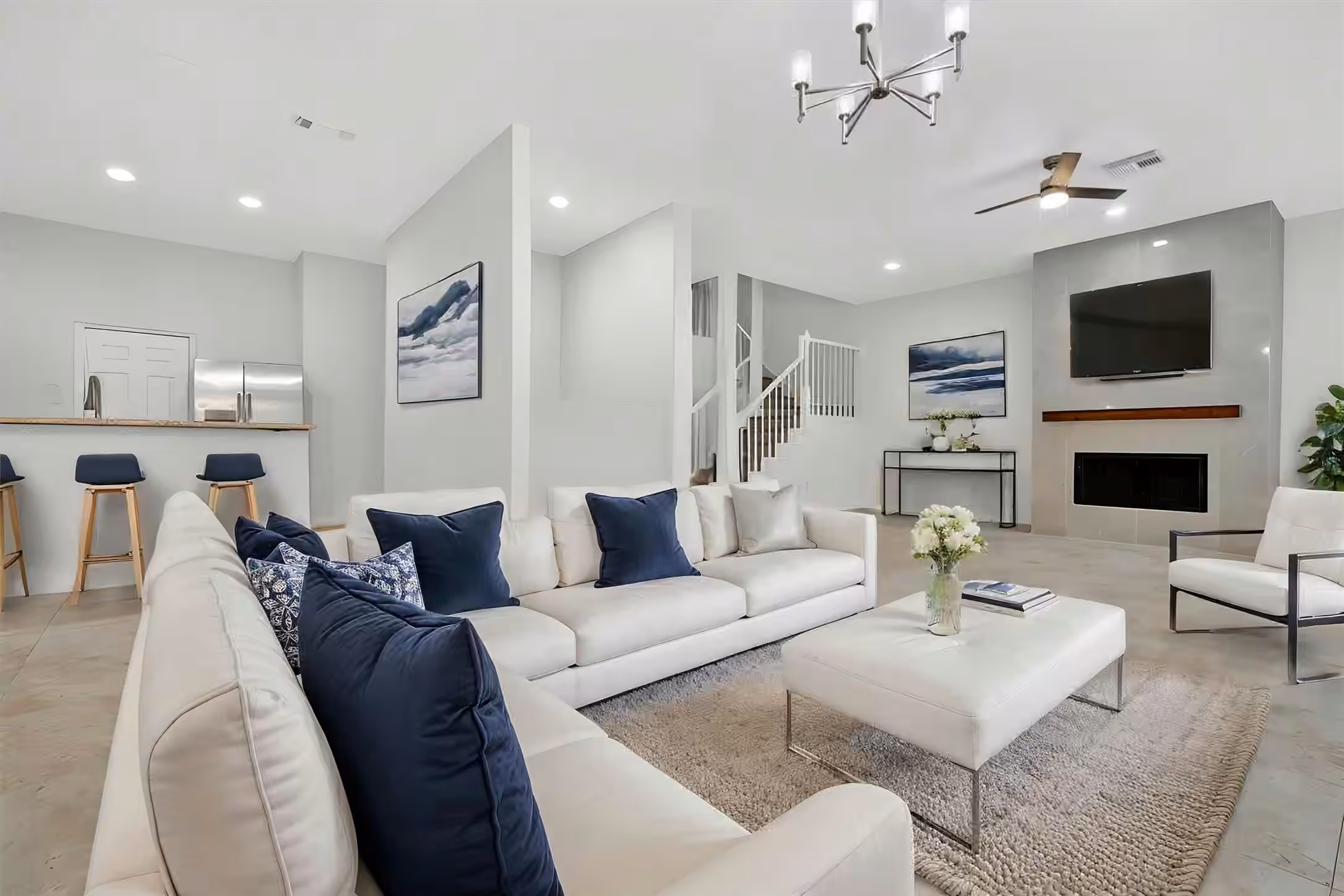 Photo 7 of 4720 Post Oak Timber Drive 23, Houston, TX