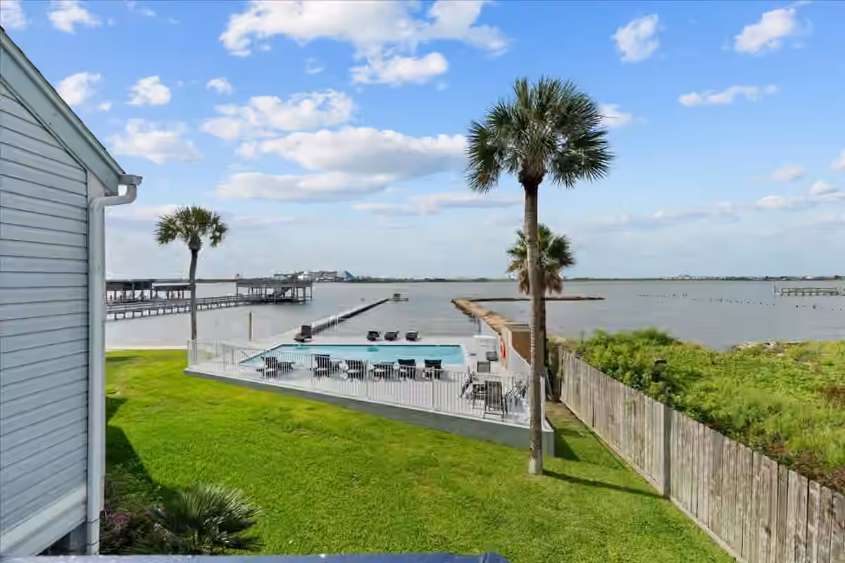 Photo 3 of 8111 Broadway Street 4, Galveston, TX