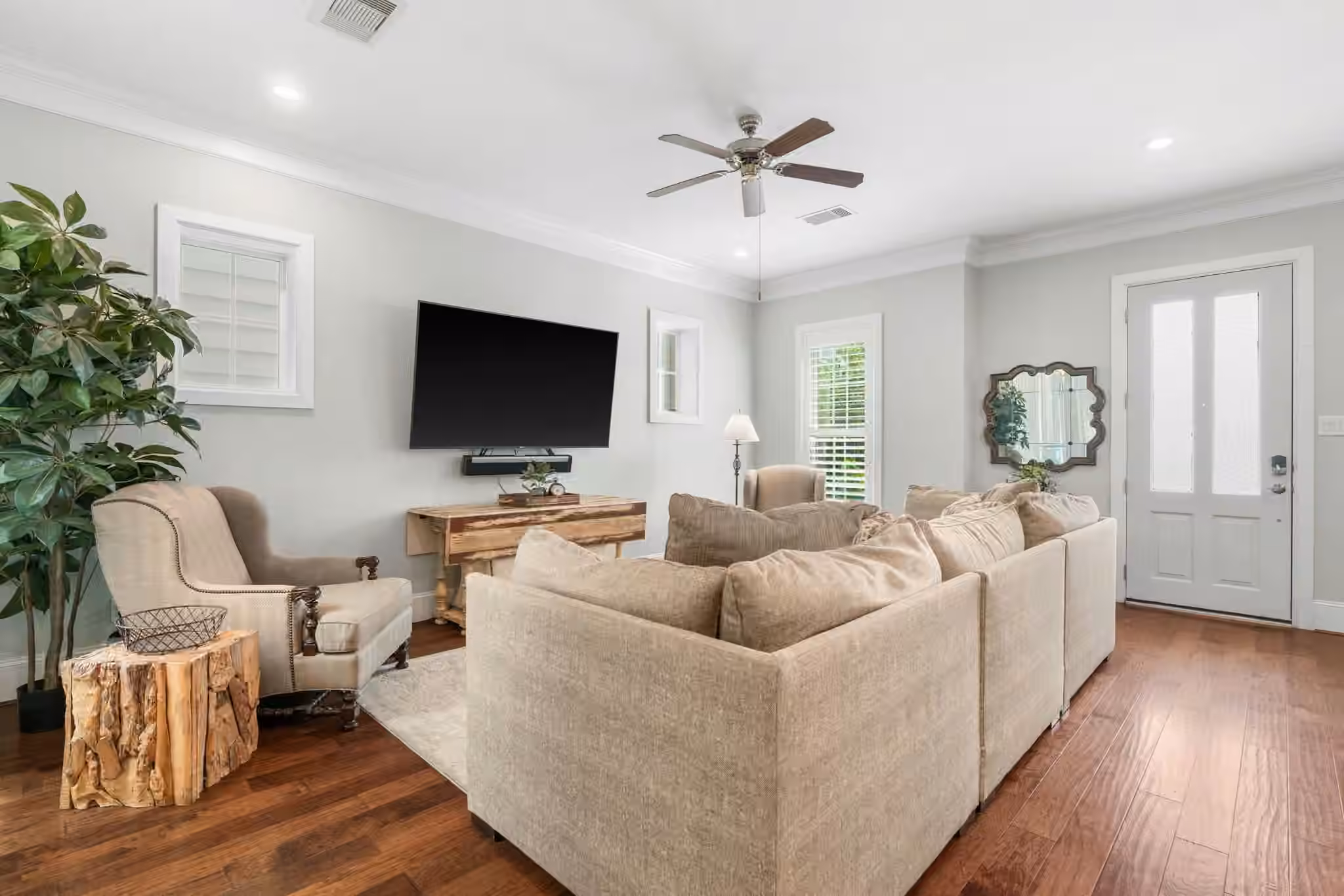 Photo 6 of 186 W Breezy Way, The Woodlands, TX