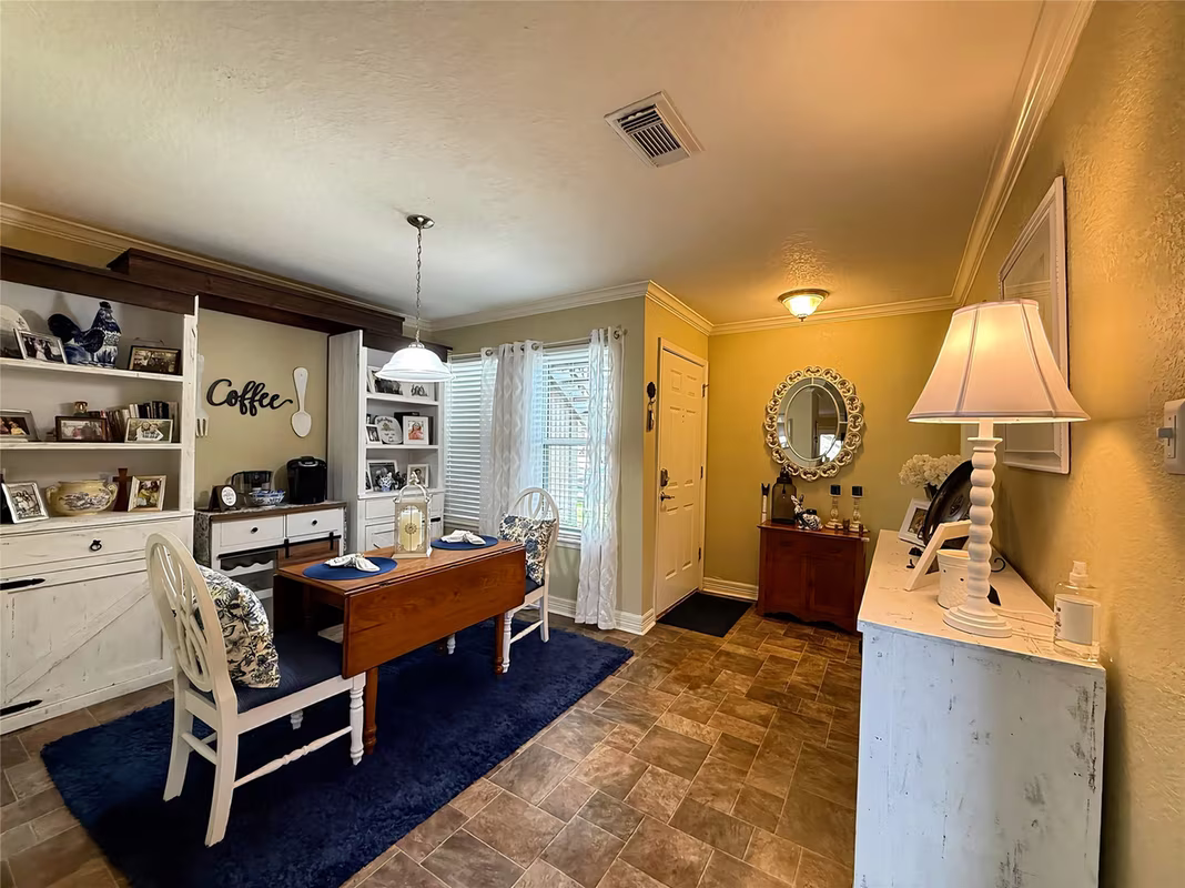 Photo 3 of 418 Garland Drive 120, Lake Jackson, TX