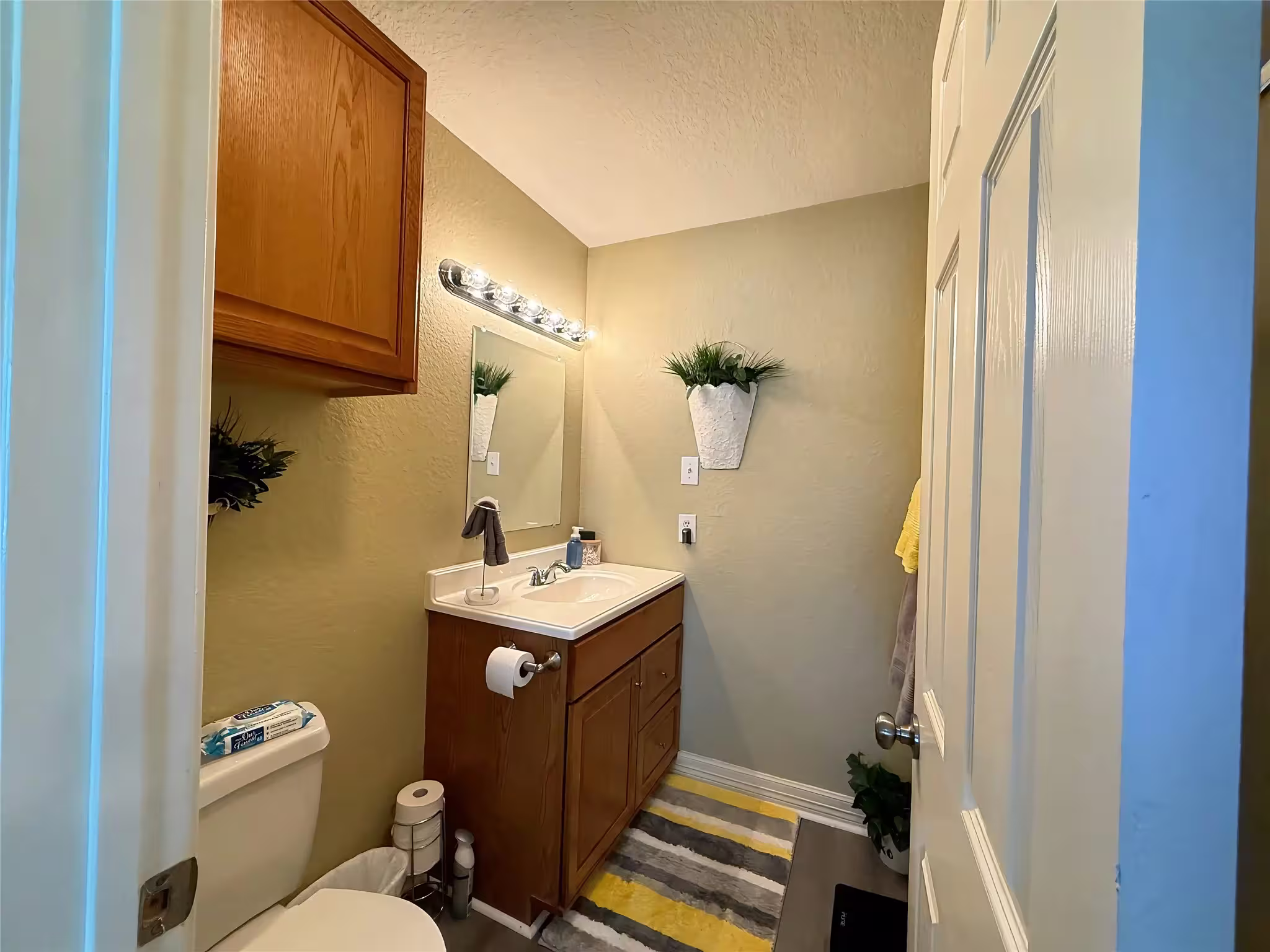 Photo 5 of 418 Garland Drive 120, Lake Jackson, TX