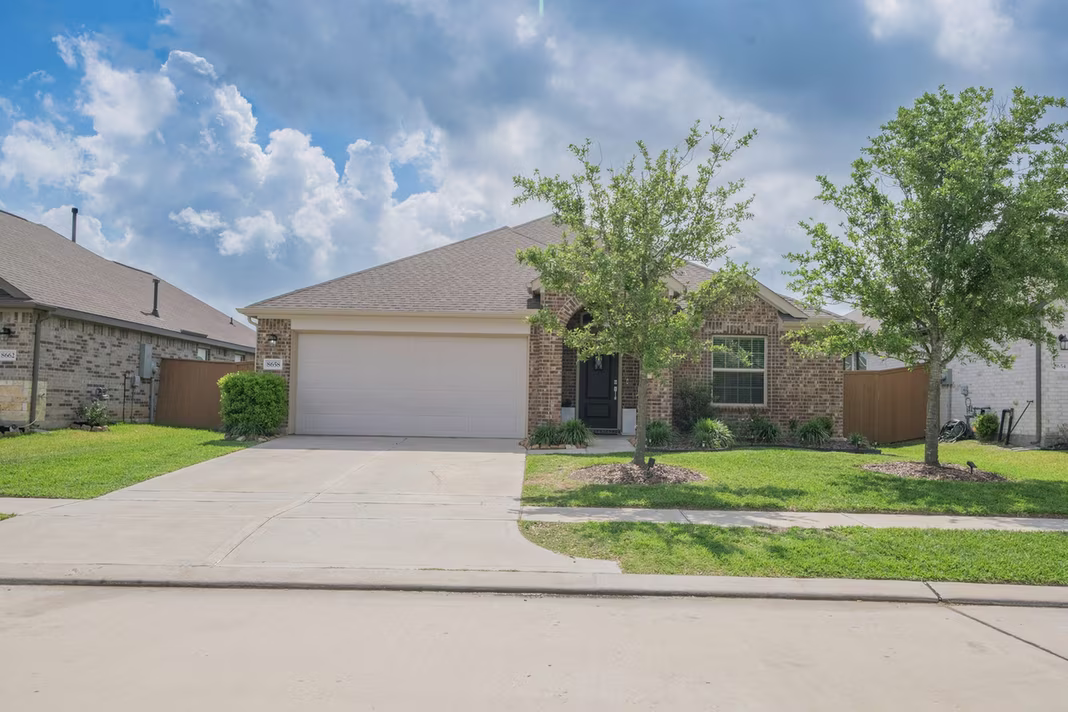 Photo 5 of 8658 Flamingo Bay Lane, Cypress, TX