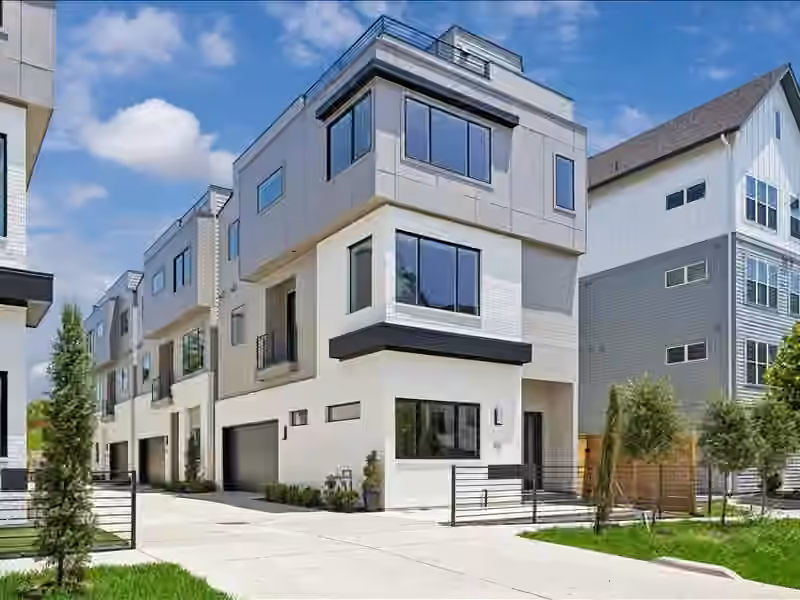Photo 2 of 727 W 21st Street, Houston, TX