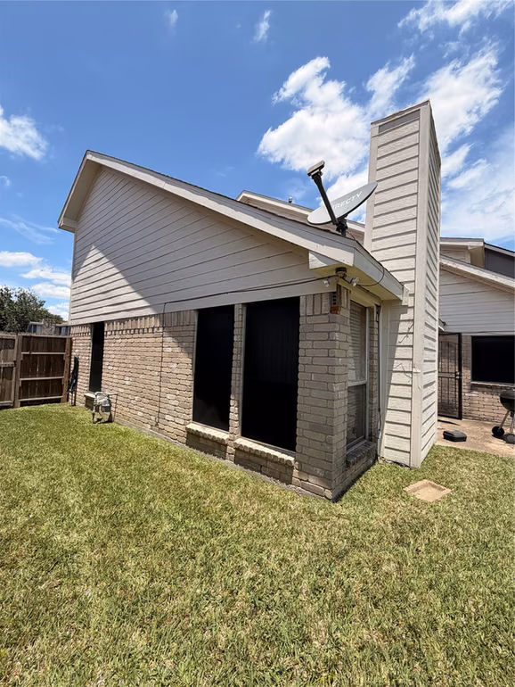 Photo 2 of 8518 Scenic Green Drive, Houston, TX