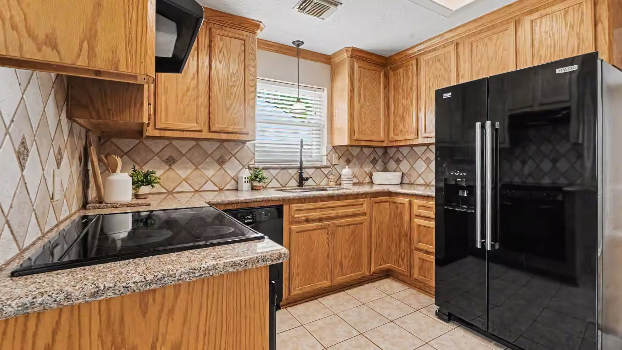 Photo 6 of 15914 Dunmoor Drive, Houston, TX