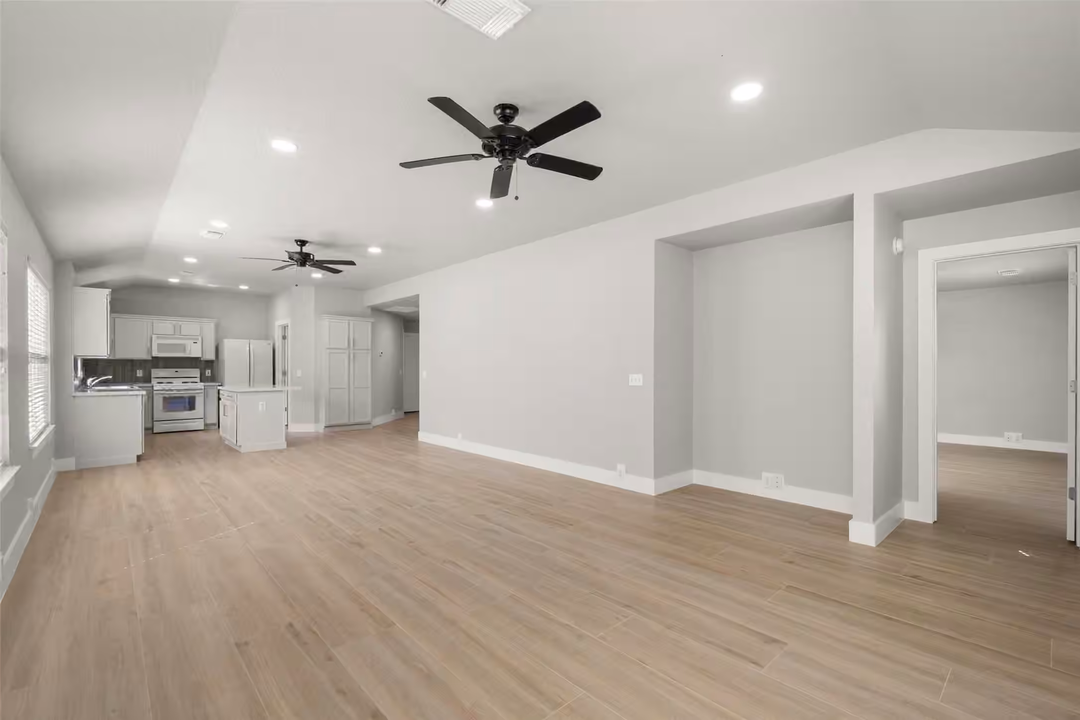 Photo 7 of 7310 Wisteria Chase Place, Humble, TX