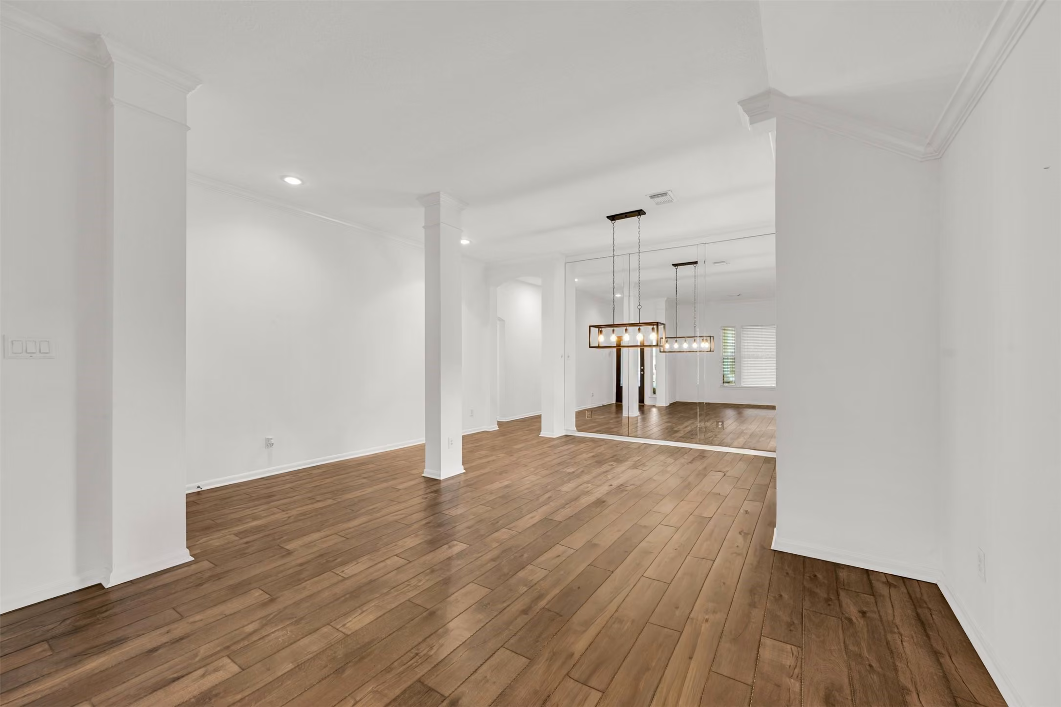 Photo 4 of 8031 Clarion Way, Houston, TX