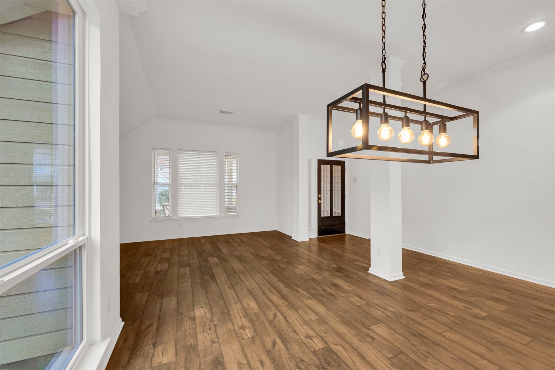 Photo 5 of 8031 Clarion Way, Houston, TX