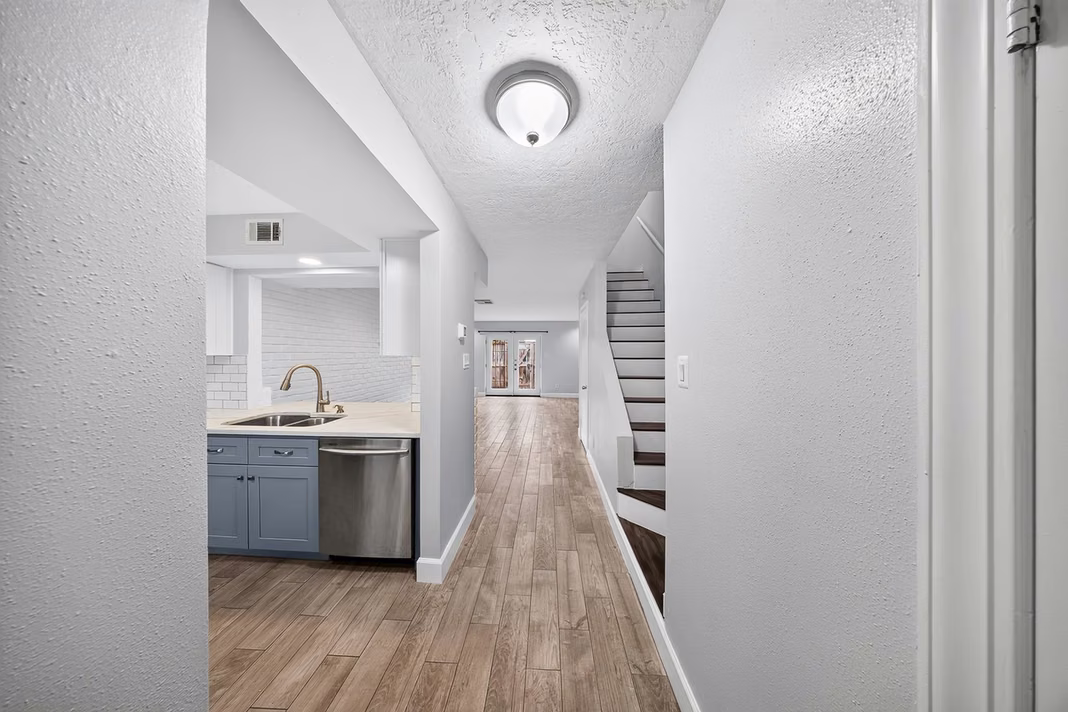 Photo 2 of 1715 Moritz Drive 15, Houston, TX