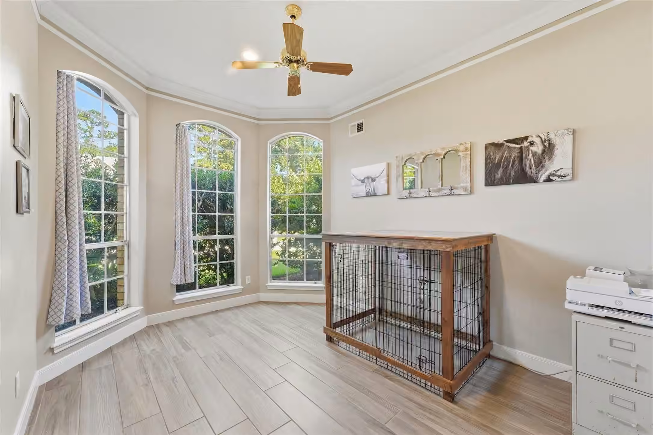Photo 7 of 5819 Rocky Brook Drive, Houston, TX