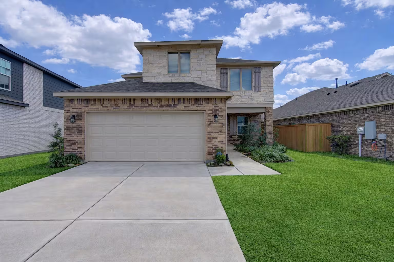 Photo 3 of 13217 Dalvay Beach Drive, Texas City, TX