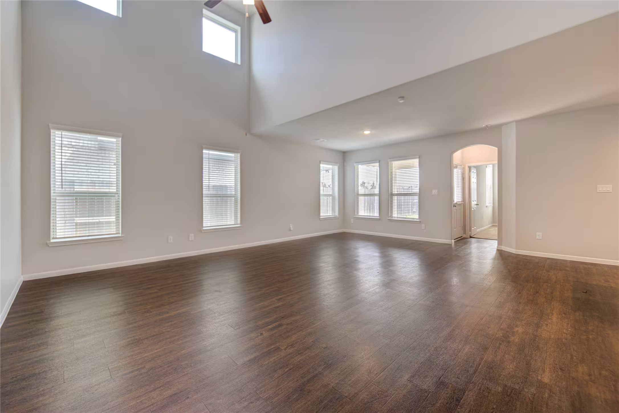 Photo 6 of 13217 Dalvay Beach Drive, Texas City, TX
