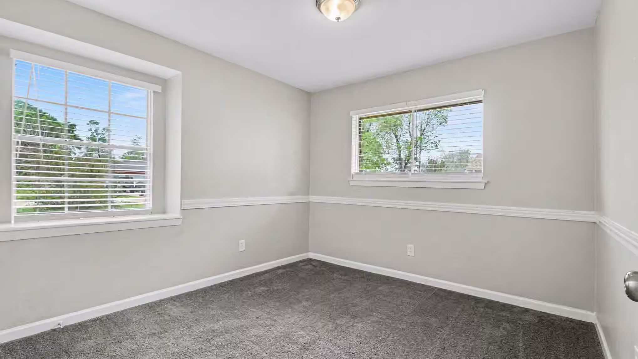 Photo 5 of 722 N Fall Creek Drive, Houston, TX