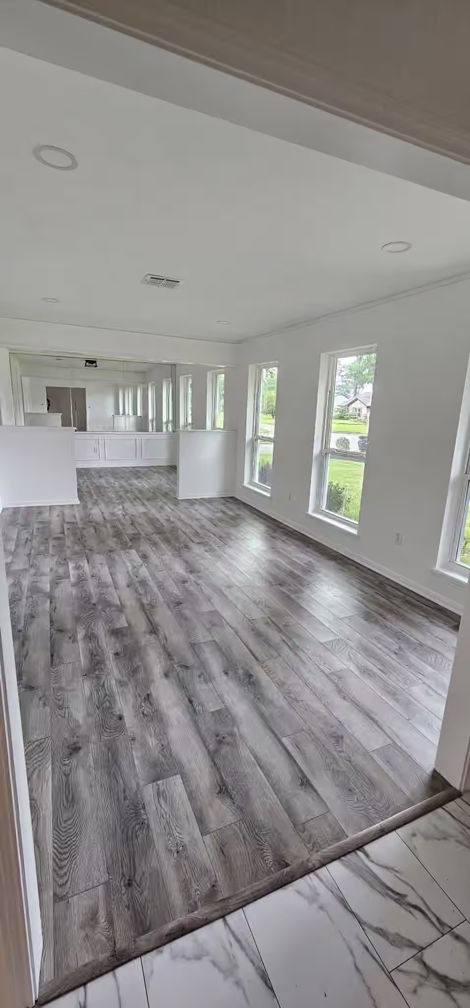 Photo 3 of 1015 Doral Lane, Houston, TX