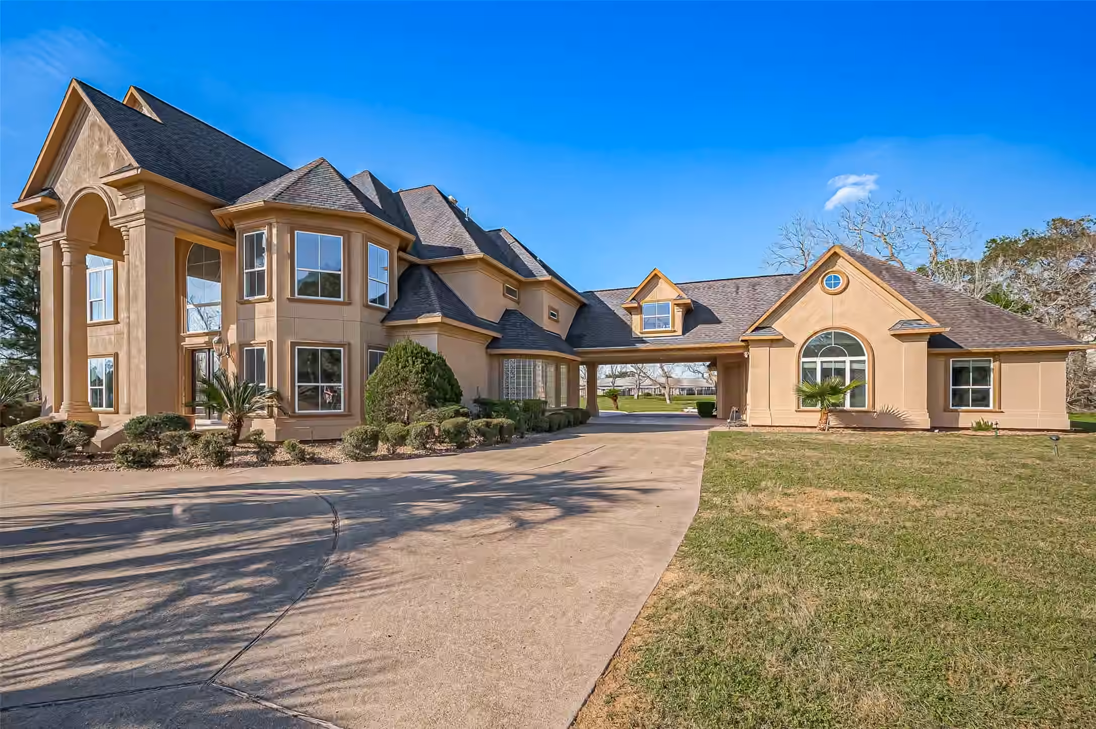 Photo 4 of 5003 Shiloh Lake Drive, Richmond, TX