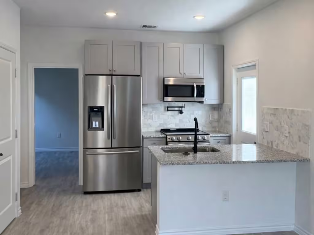 Photo 3 of 16983 W Juneau, Montgomery, TX