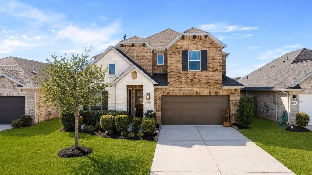 Photo of 2214 Clements Shore Lane, La Porte, TX 77571