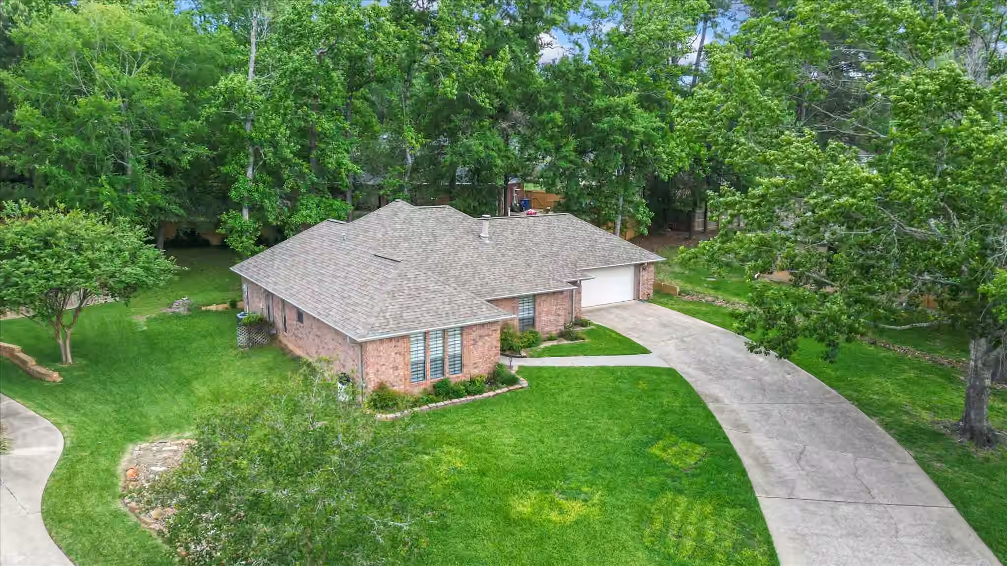 Photo 2 of 2013 Wickersham Drive, Huntsville, TX