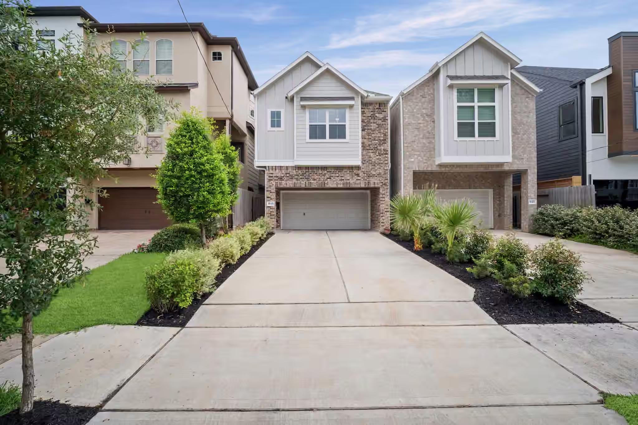 Photo of 1648 Bonnie Brae Street, Houston, TX