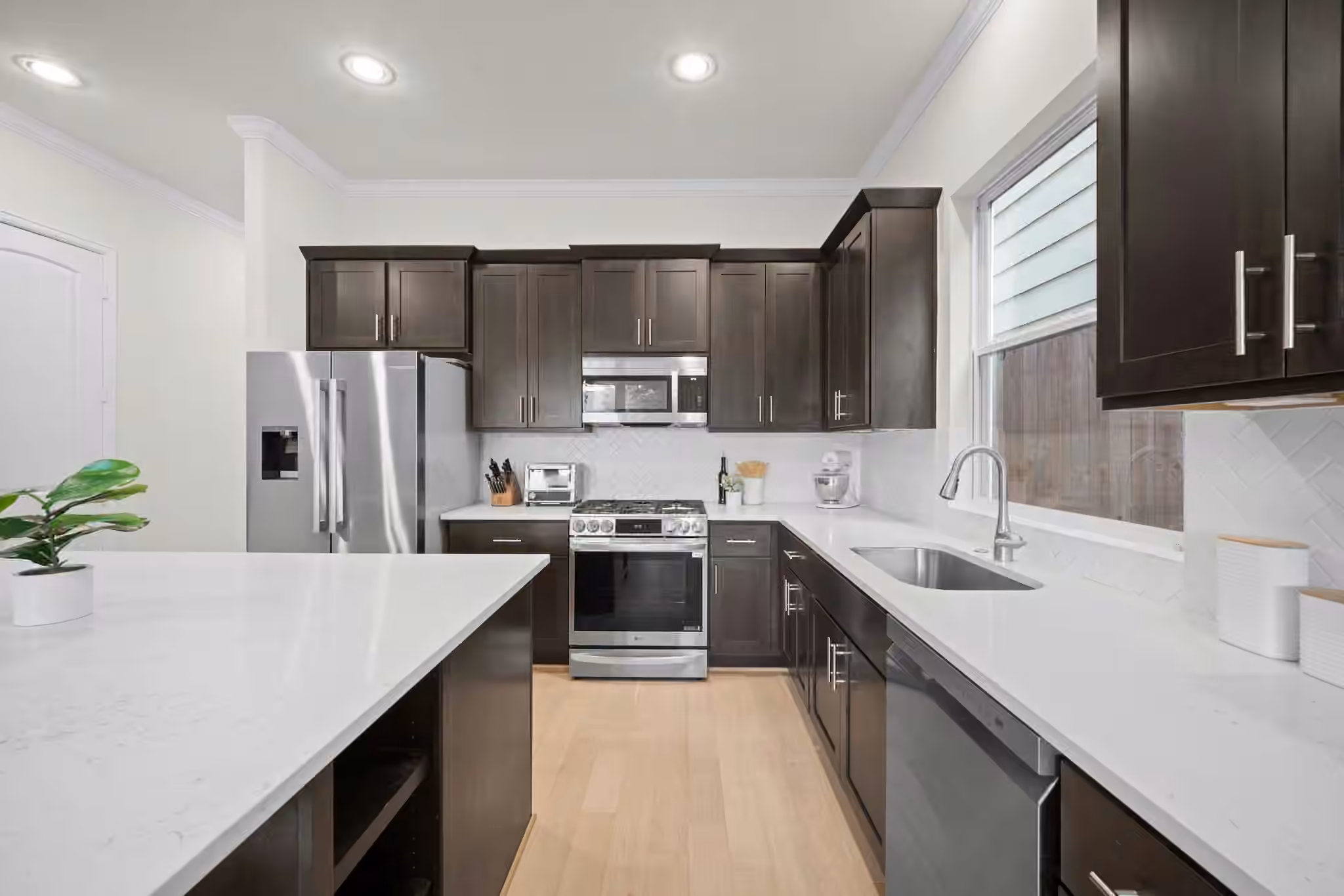 Photo 5 of 1648 Bonnie Brae Street, Houston, TX